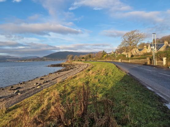 Image shows the bay & sea at Cove & Kilcreggan