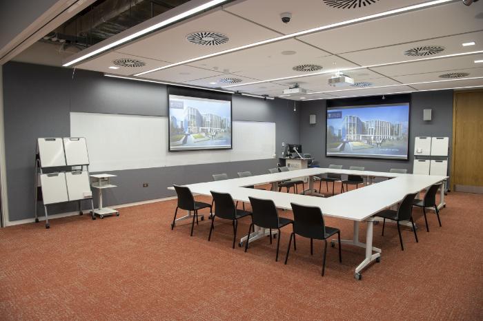 Seminar Room 237C in boardroom style